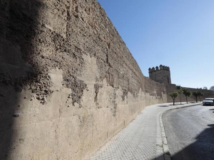 La Muralla De Sevilla Zewnętrze zdjęcie